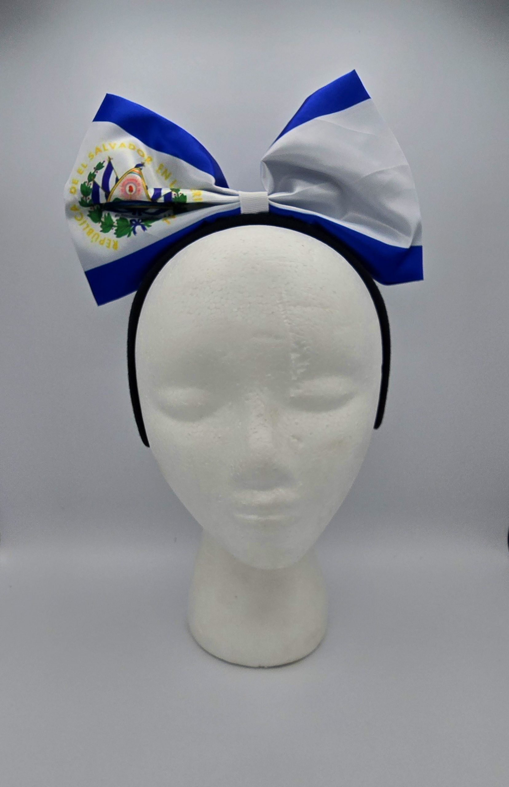 DIADEMA CON CHONGA DISEÑO SALVADOREÑO
