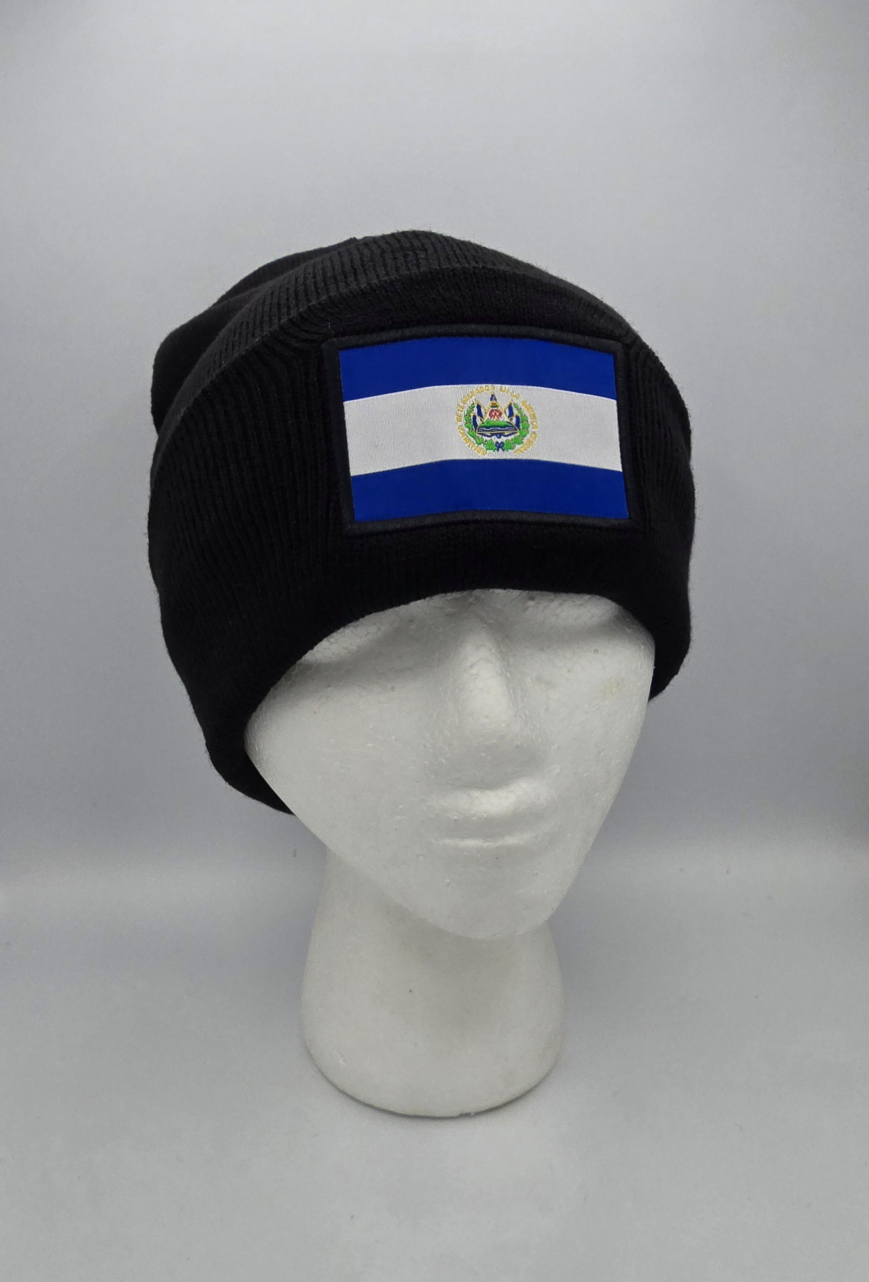 GORRO DE TELA  CON DISEÑO DE EL SALVADOR (1 PC)