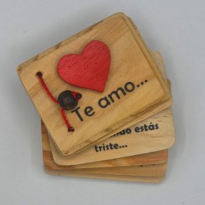 LIBRO DEL AMOR EN MADERA